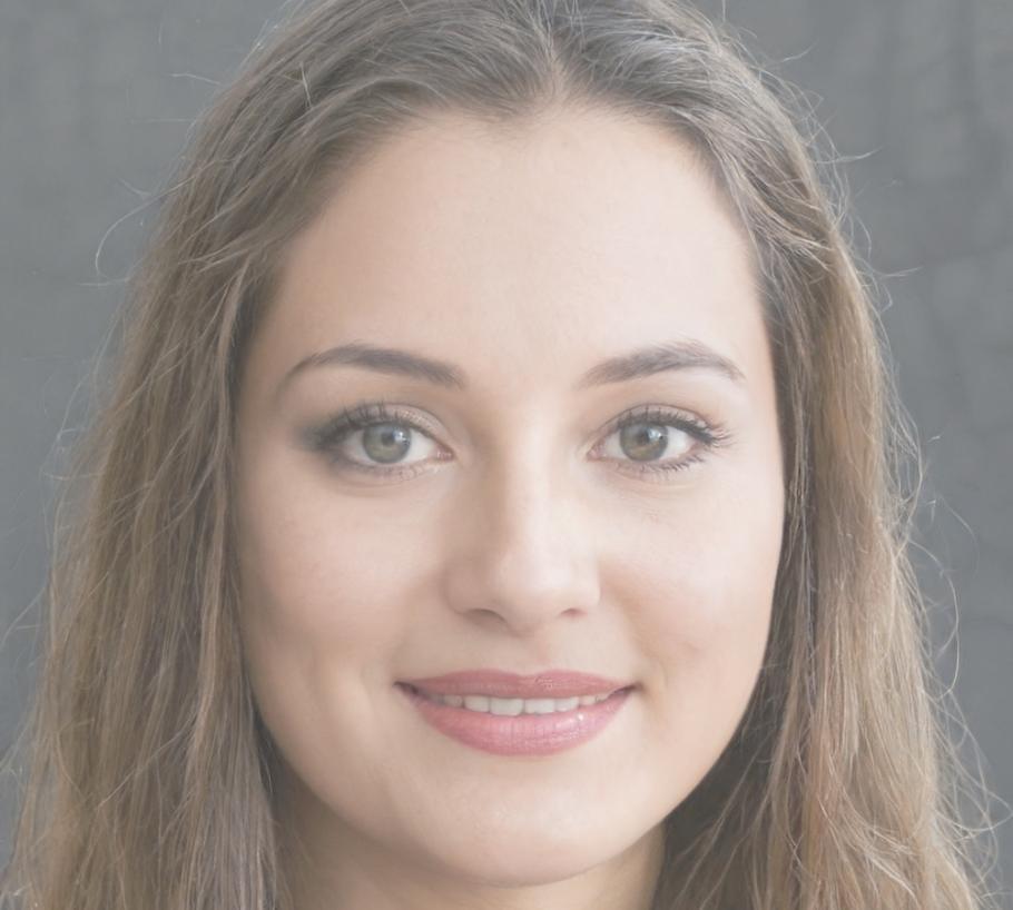 Experte financière Claire Dubois